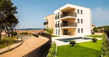 Apartamento 3 habitaciones en Opcina Sukosan, Croacia