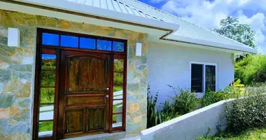 4 bedroom house in Roatan, Honduras