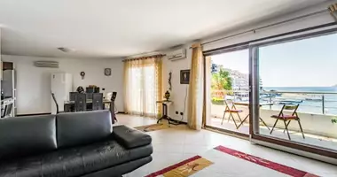 Apartamento 3 habitaciones en Rafailovici, Montenegro