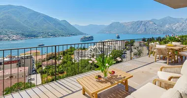 Wohnung 4 zimmer in Dobrota, Montenegro