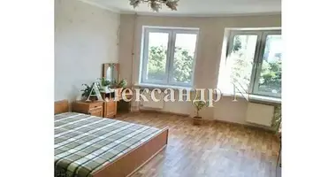 3 room apartment in Odessa, Ukraine