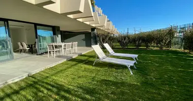 3 bedroom apartment in Estepona, Spain
