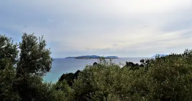 Terrain dans Peroulades, Grèce