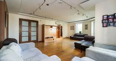 Apartamento 5 habitaciones en Minsk, Bielorrusia