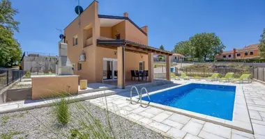 Villa 4 bedrooms in Porec, Croatia