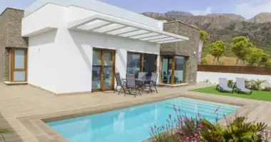 Villa  mit Möbliert, mit Terrasse, mit Garage in Benidorm, Spanien
