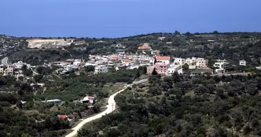 Участок земли в Chromonastiri, Греция