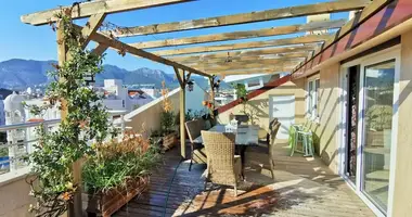 Doppelhaus 4 Zimmer in Alanya, Türkei