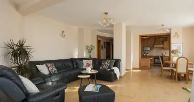 3 bedroom apartment in Warsaw, Poland