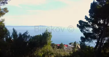 Grundstück in Vrboska, Kroatien