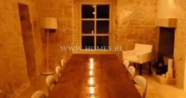 5 bedroom house in Ostuni, Italy