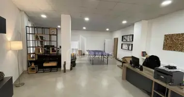 Commercial property 180 m² in Tbilisi, Georgia
