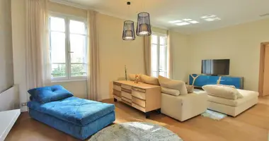 3 bedroom apartment in France