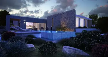 5 bedroom house in Peyia, Cyprus