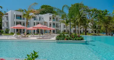 Condo 2 bedrooms in West Bay, Honduras