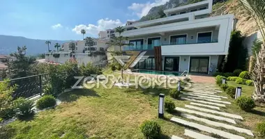 Villa 5 room villa with furniture, with elevator, with air conditioning in Alanya, Turkey
