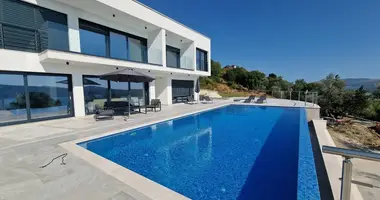 Apartment 8 bedrooms in Tivat, Montenegro
