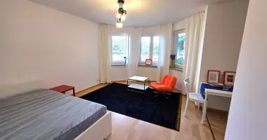Квартира 1 комната в Варшава, Польша