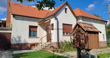2 room house in Szentbekkalla, Hungary