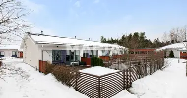 2 bedroom apartment in Helsinki sub-region, Finland