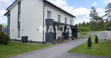 Casa 5 habitaciones en Tuusula, Finlandia