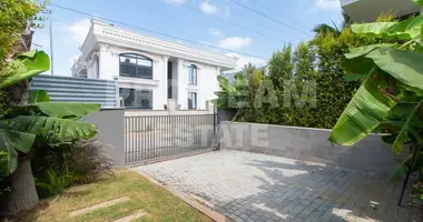 Villa 5 chambres dans Muratpasa, Turquie