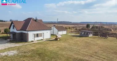 Casa en Kuodiskiai, Lituania