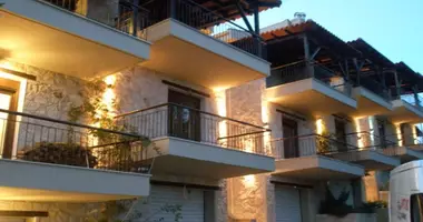 Hotel 760 m² w Taxiarchis, Grecja