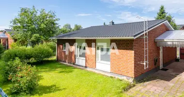 Apartamento 4 habitaciones en Raahe, Finlandia