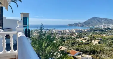 Mieszkanie 4 pokoi w Altea, Hiszpania
