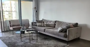 5 room apartment in Tel-Aviv, Israel
