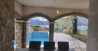 Mieszkanie 4 pokoi w Herceg Novi, Czarnogóra