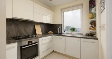 Appartement 4 chambres dans Varsovie, Pologne