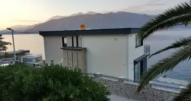 Villa 5 bedrooms with Video surveillance, with Sauna, with Pierce in Krasici, Montenegro