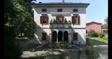Villa 8 habitaciones en Milán, Italia