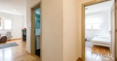 Apartamento 2 habitaciones en Budva, Montenegro