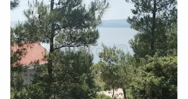 Grundstück in Dugi Rat, Kroatien