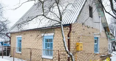 Casa en Myadzyel, Bielorrusia