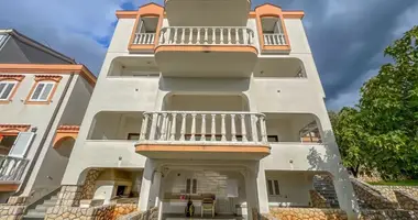 Hotel 800 m² in Crikvenica, Croatia