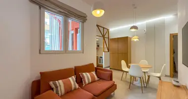 Apartamento 5 habitaciones en Alicante, España