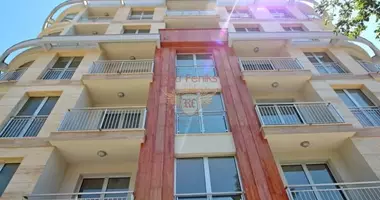 Квартира 4 комнаты в Бечичи, Черногория