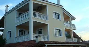 Dom wolnostojący 10 pokojów w Chalkoutsi, Grecja