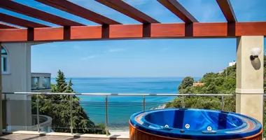 Villa  mit Terrasse in Kruce, Montenegro