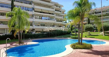 Wohnung 3 Schlafzimmer in San Pedro Alcantara, Spanien