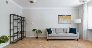 1 room apartment in Warsaw, Poland