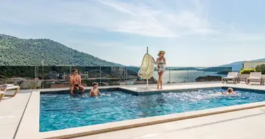 Villa 12 chambres dans Comitat de Split-Dalmatie, Croatie