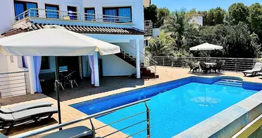 Villa 7 bedrooms with Balcony, with Furnitured, with Elevator in Altea, Spain