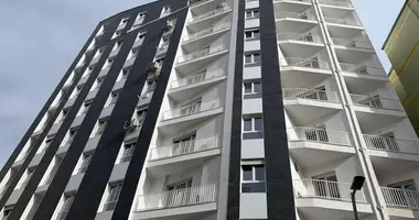 Квартира 2 комнаты в Тирана, Албания