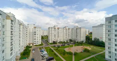 Apartamento 3 habitaciones en Minsk, Bielorrusia