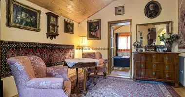 5 room house in Pocsmegyer, Hungary